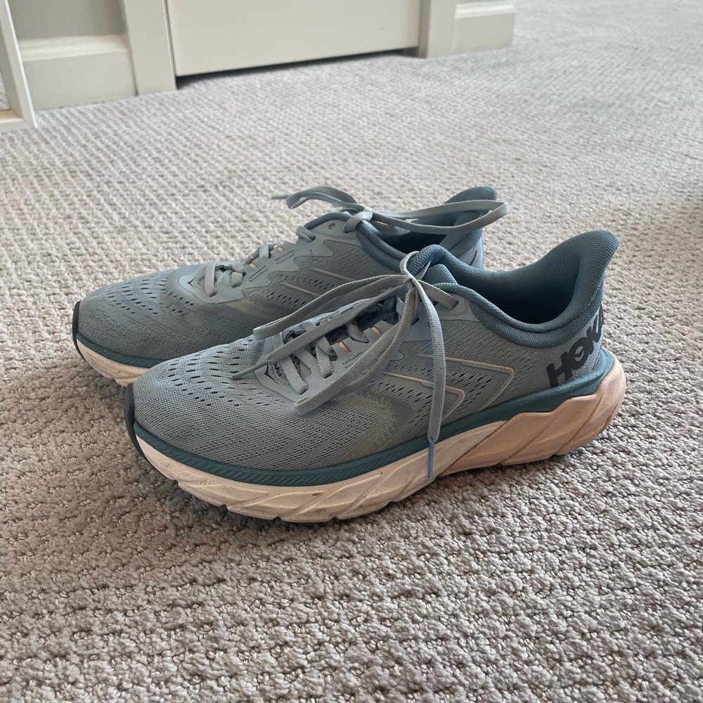 Hoka Arahi 5